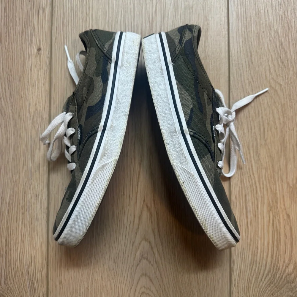 Vans Youth Green Camouflage Sneakers Size 5.5